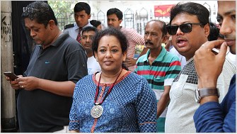 Image gallery marquee